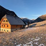 Detox Almhaus Chalet